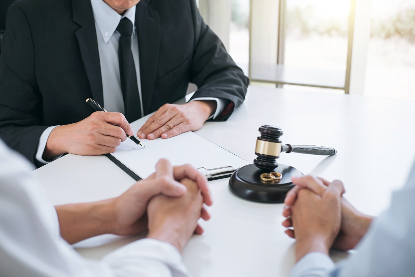 divorce lawyers
